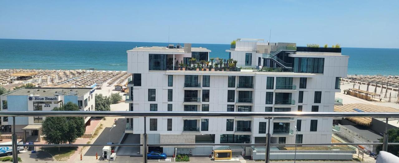 Luna Rossa Sumerland Mamaia Buitenkant foto